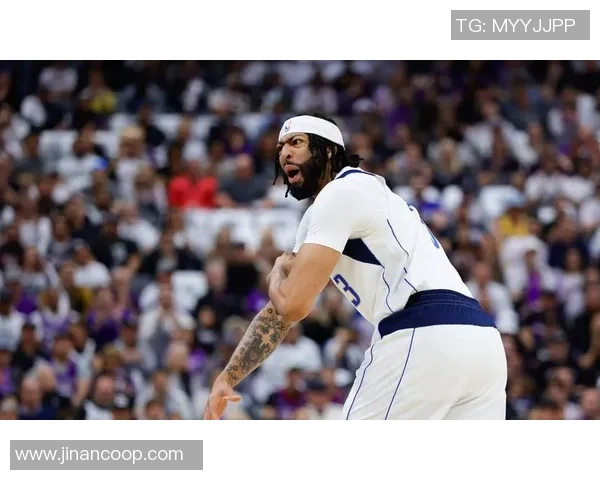 劲爆体育马刺与雷霆激战正酣谁将笑到最后一决胜负的精彩对决